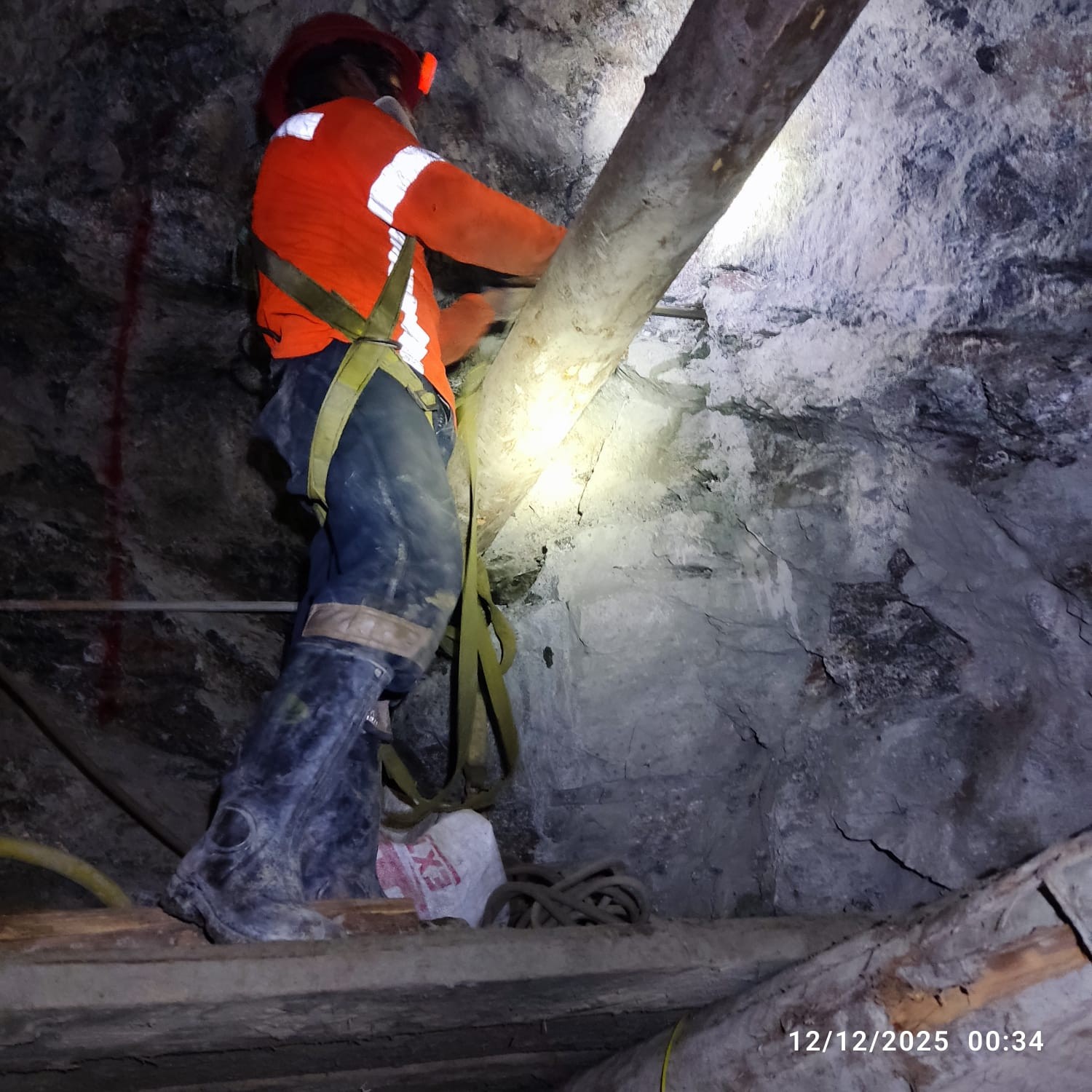 Preparación de chimenea minera