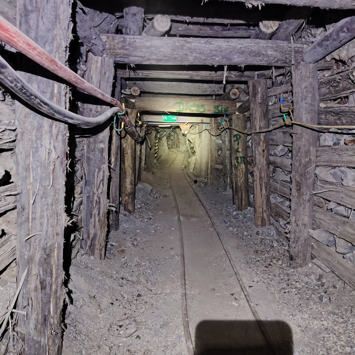 Sostenimiento con cuadro de madera